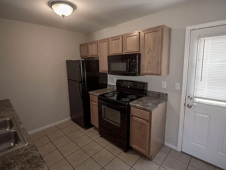 1508 Typhoon Ct — Photo 6