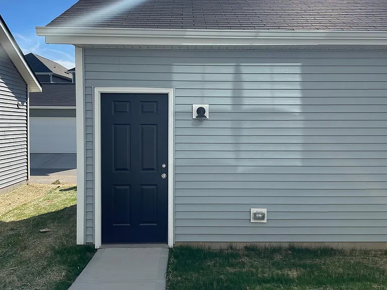 2917 Bolton Square Blvd — Photo 2