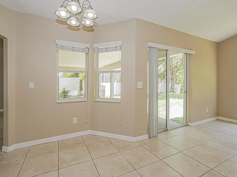 113 Stony Point Dr — Photo 13