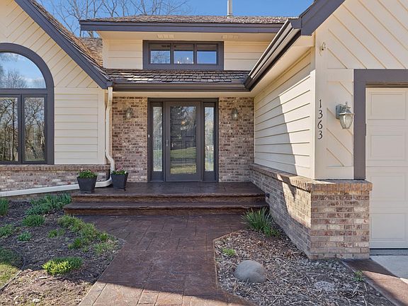 5th image of 1363 Chatterton Rd