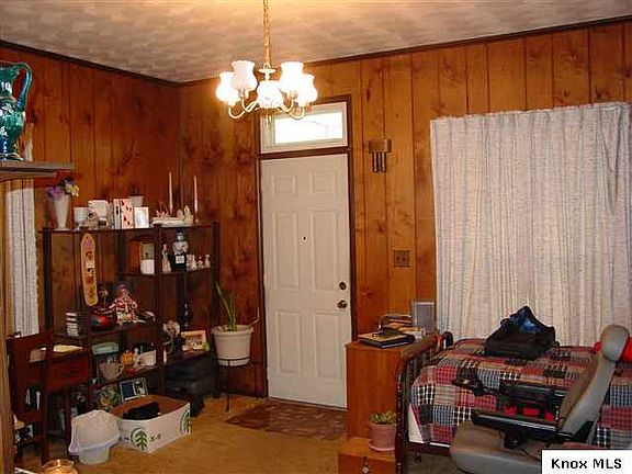5th image of 1013 W Vine St