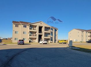 1624 20th Ave NW APT 304, Minot, ND 58703