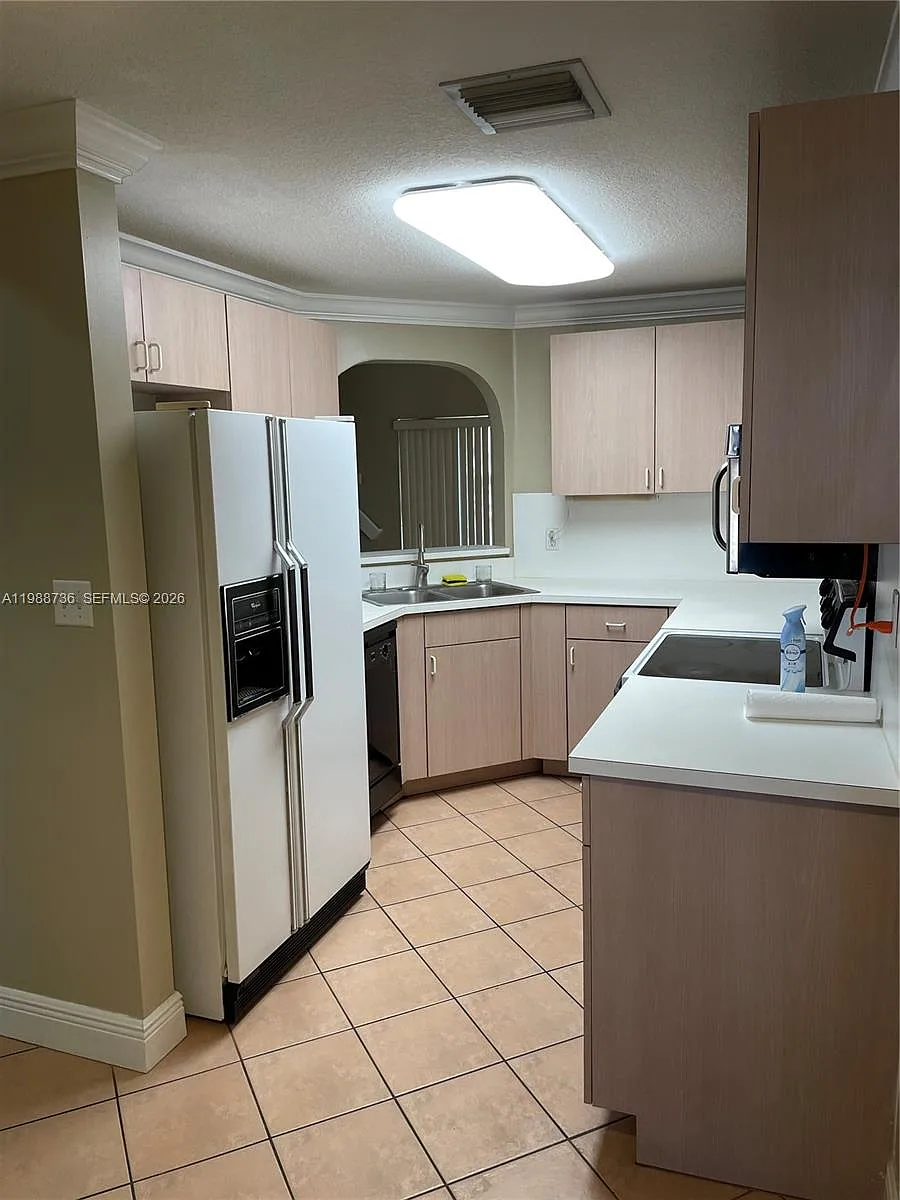 Building Photo - 10240 SW 154th Circle Ct #1076