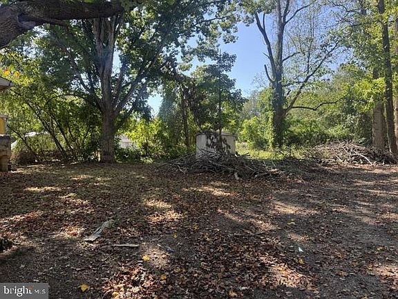 3rd image of 18336 Williams Rd