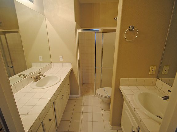 5th image of 551 N 111th St
