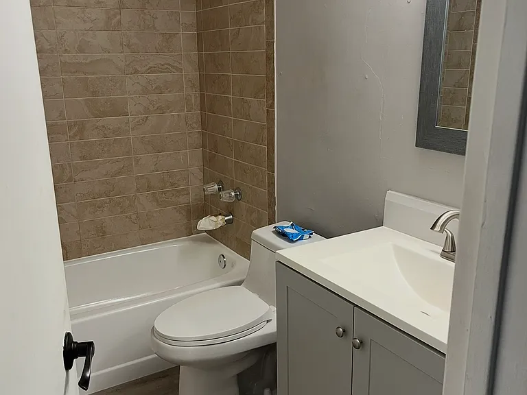17505 NW 67th Pl #11 — Photo 5