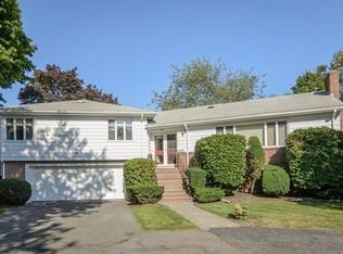 8 Willow Ter, Swampscott, MA 01907