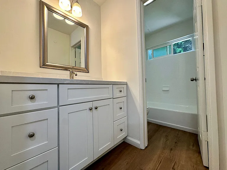 11809 Birch Ave — Photo 7