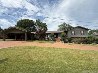 825 Dennison Hts, Batesville, AR 72501