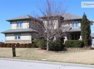 2432 NE Angel Fish Cir, Lees Summit, MO 64086