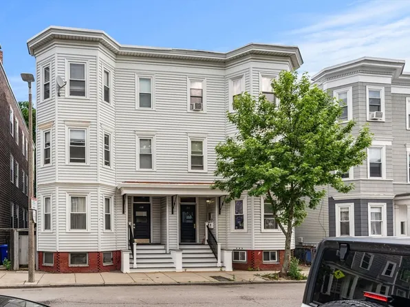 178 L St, South Boston, MA 02127
