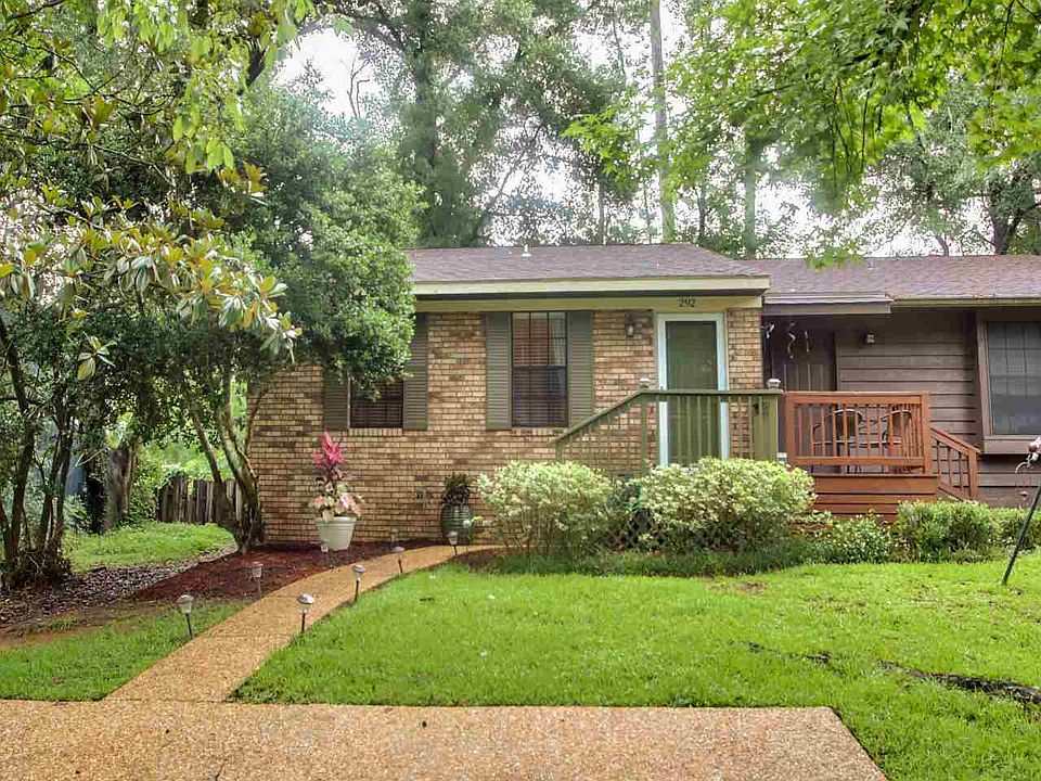 1st image of 292 Whetherbine Way E #A
