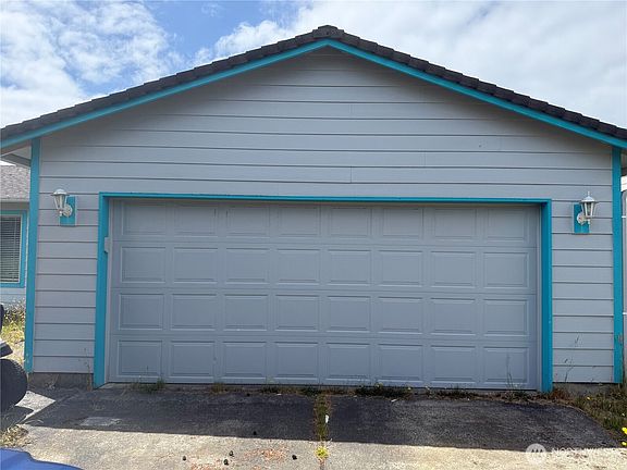 3rd image of 32305 I Street