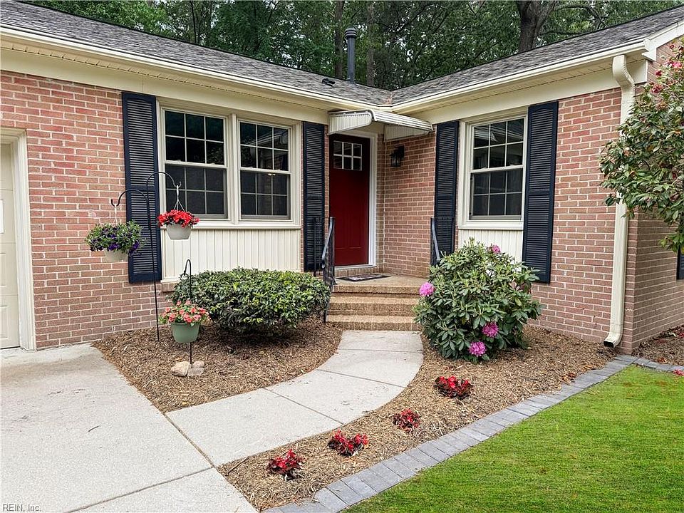 1st image of 316 Sharon Dr
