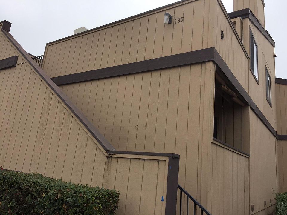 1st image of 135 Silcreek Dr