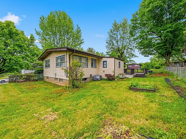 3034 Forge Dr — Photo 36