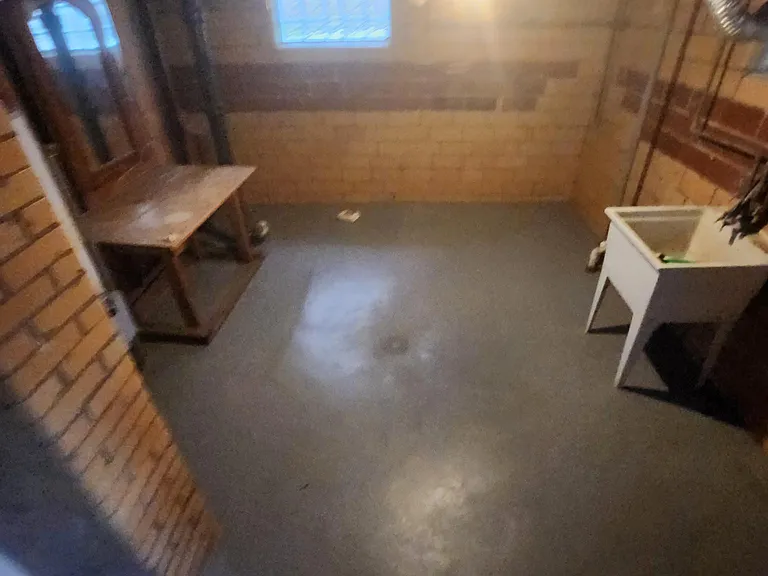 825 Mulberry St — Photo 24