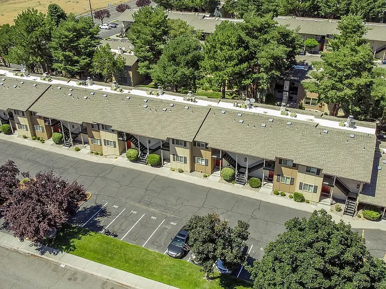 The Illahee Apartments — Photo 25