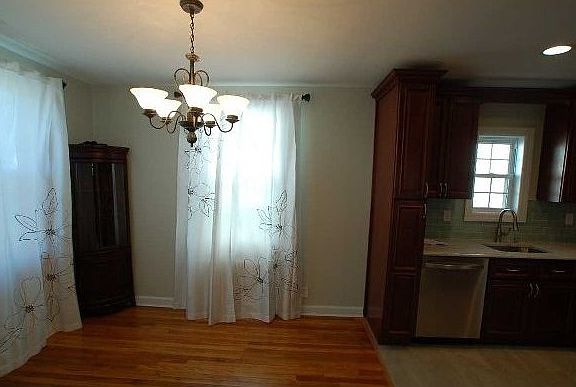 5th image of 520 N 7th St