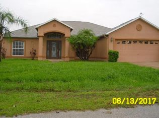 927 Gloucester Ct, Kissimmee, FL 34758