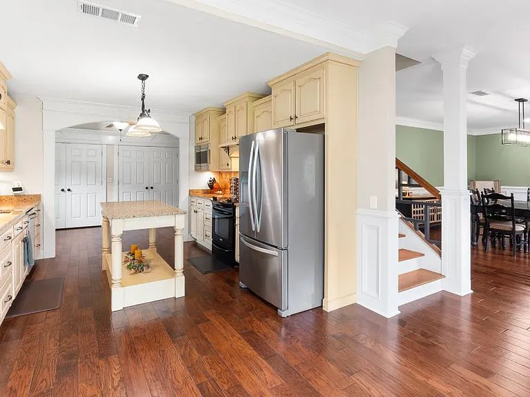 633 Thompson Mill Rd — Photo 15