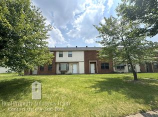 975 Cross Country Dr W, Westerville, OH 43081