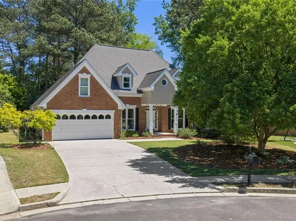 5230 Wickershire Dr, Peachtree Corners, GA 30092