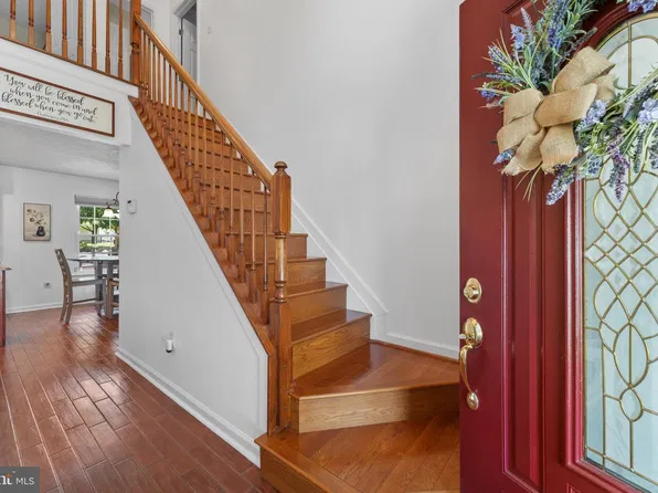 6208 Greenleaf Ln, Elkridge, MD 21075