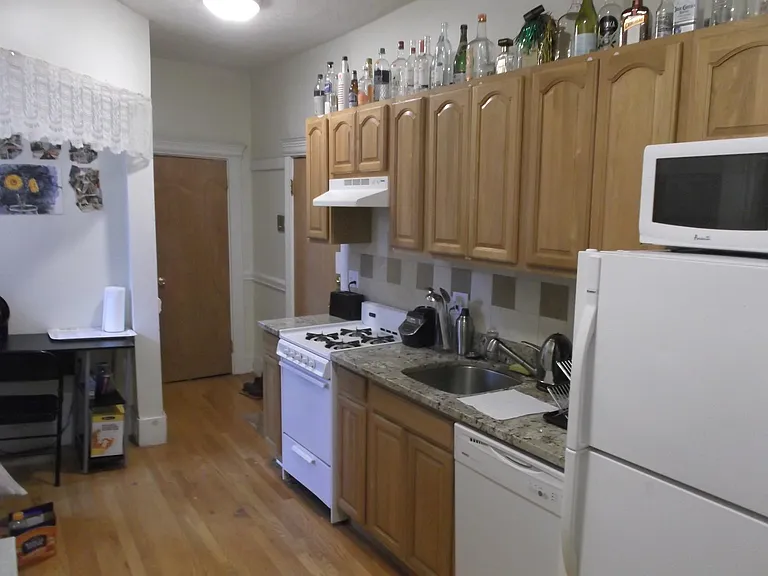 165 Hemenway St #19 — Photo 14