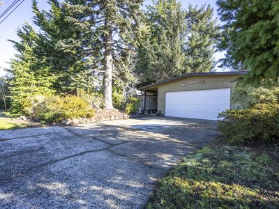 1750 W Park Dr, Florence, OR, 97439