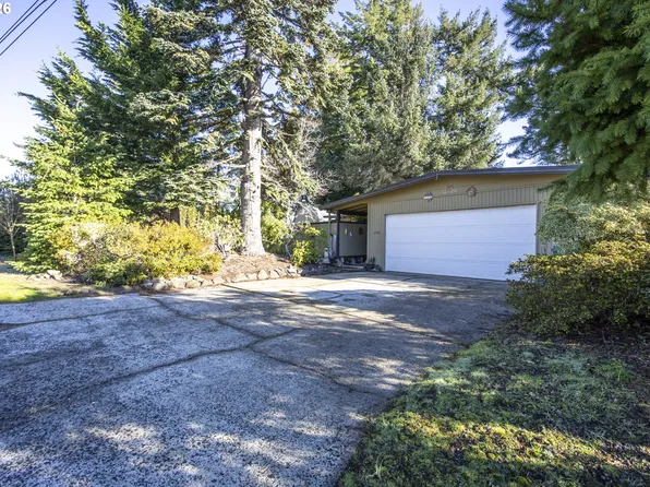 1750 W Park Dr, Florence, OR 97439
