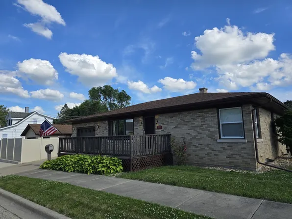 418 Russell St, Joliet, IL 60435