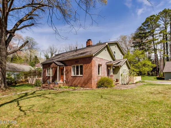 123 Orchard Rd, Norris, TN 37828