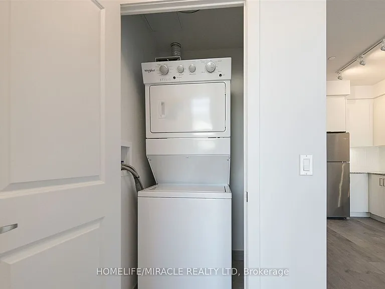 1010 Dundas St E #220 — Photo 13