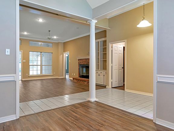 4th image of 1200 Towne Lake Dr