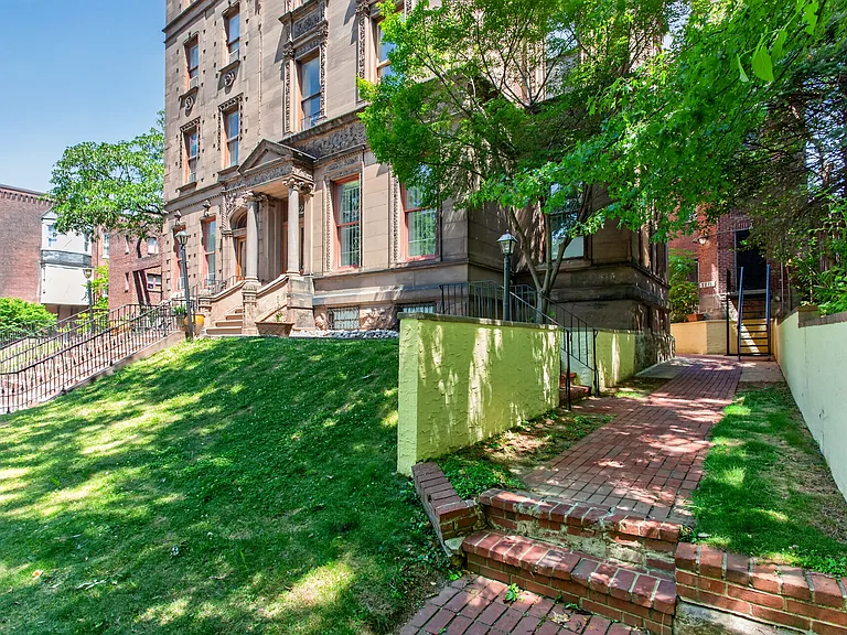2213 Green St #B3 — Photo 24