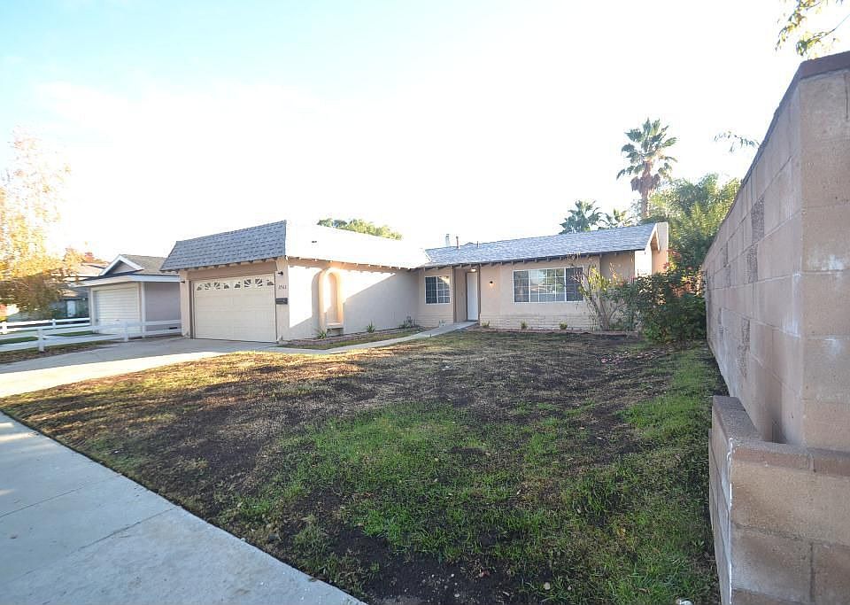 1st image of 27512 Evron Ave