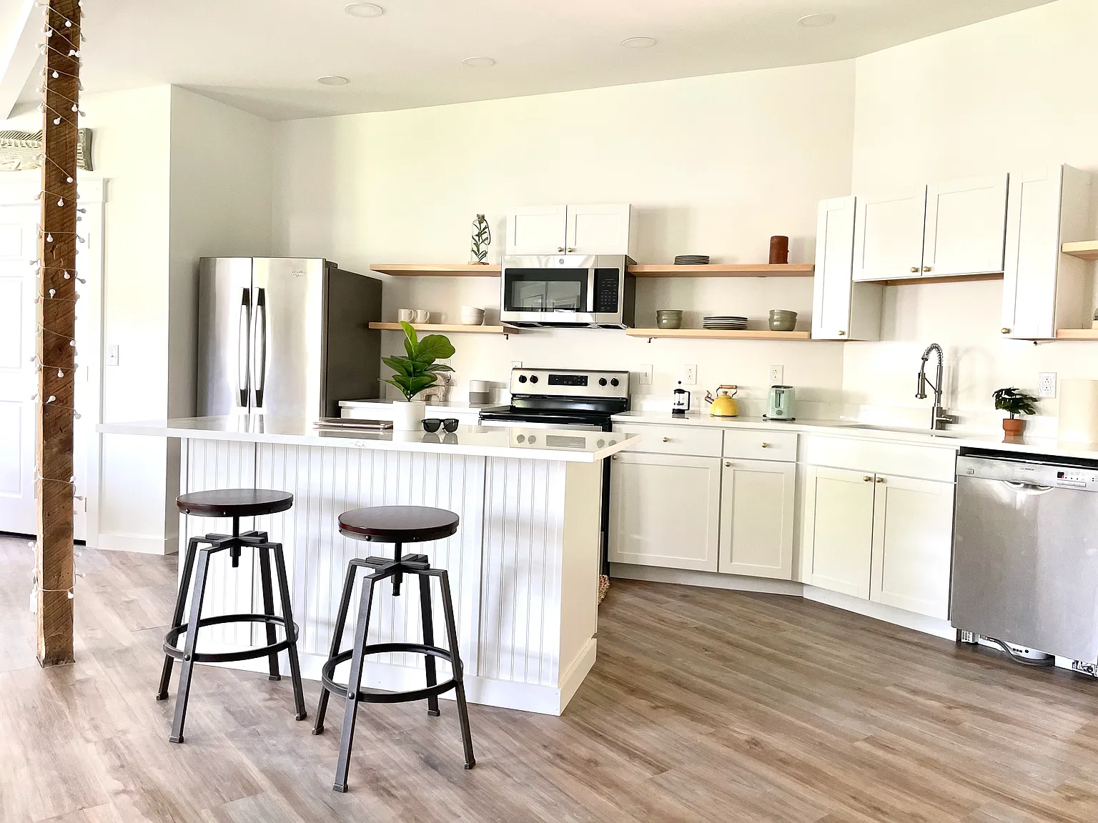 Studio, 700 sqft, $2,150 — Photo 1