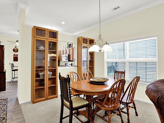 5th image of 6113 White Birch Dr