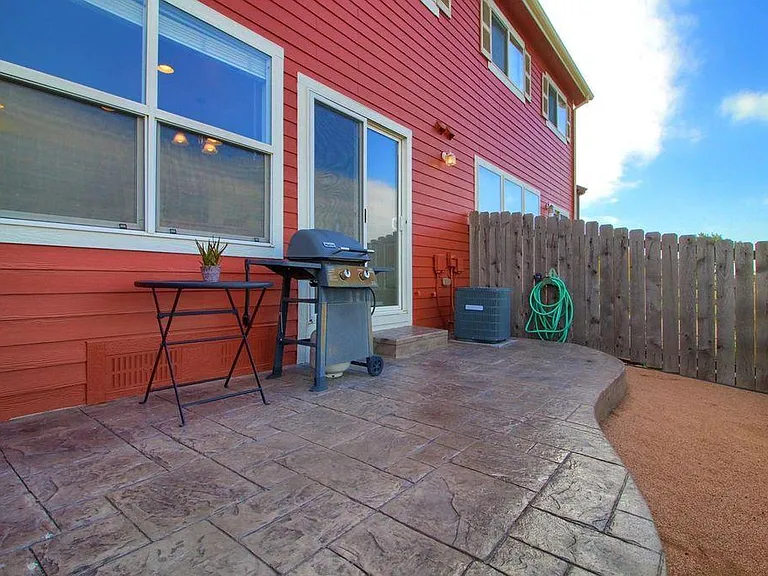 424 Montgomery Dr #TOWNHOUSE — Photo 19