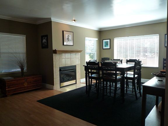 Formal dining