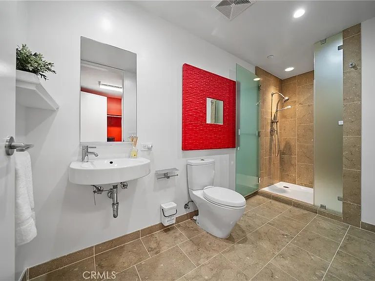 6250 Hollywood Blvd #12F — Photo 20