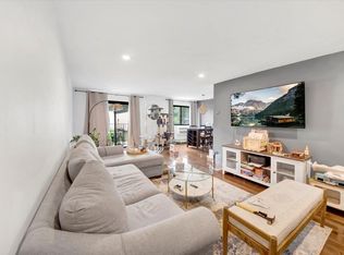 348 Central Park Ave APT C22, Scarsdale, NY 10583