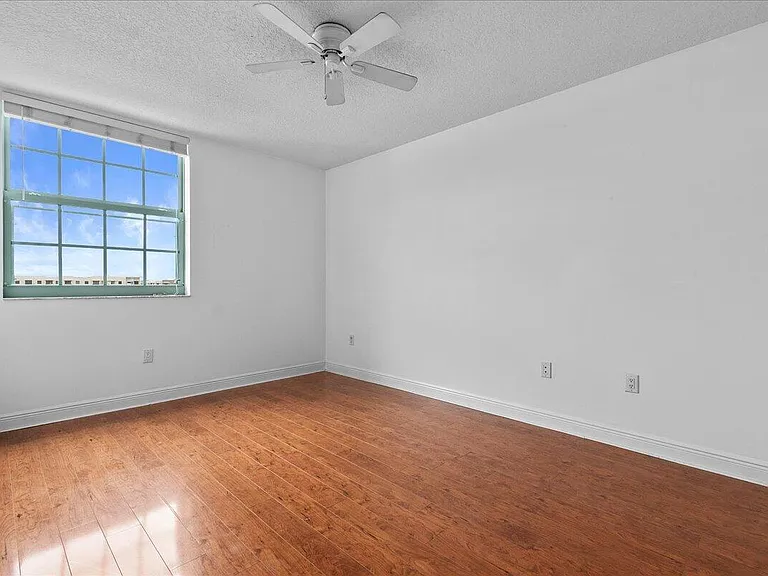 610 Clematis St #704 — Photo 12
