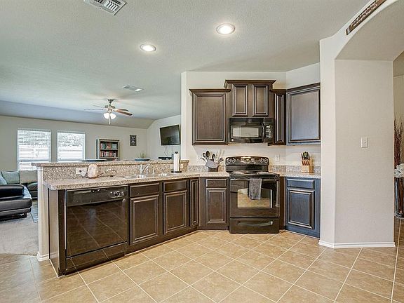 5th image of 2511 Wynngate Dr