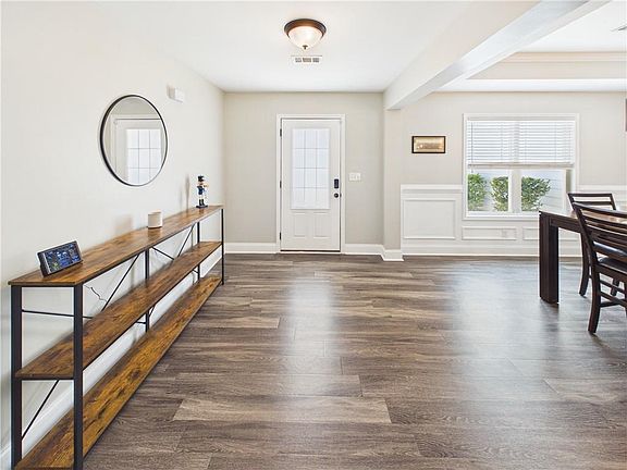 3rd image of 12 Silver Eagle Ct