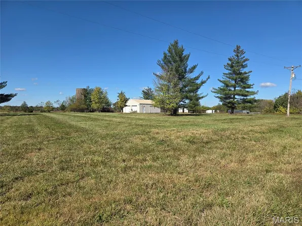 223 Seeger Ln, Foristell, MO 63348