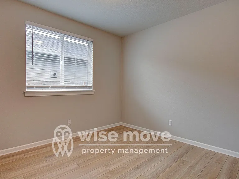 811 SW 4th Ave — Photo 28