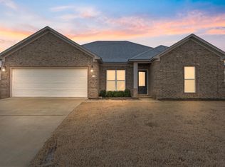 12 Clover Ridge Dr, Vilonia, AR 72173