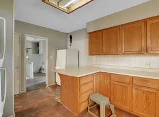 9695 Corbould St, Chilliwack, BC V2P4B6